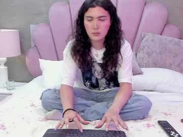 NINA ππ HILLE