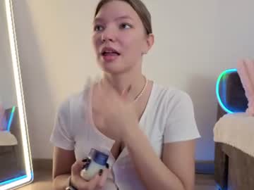 Lisa - Next Stream 08.29 21:00 (GMT+2)