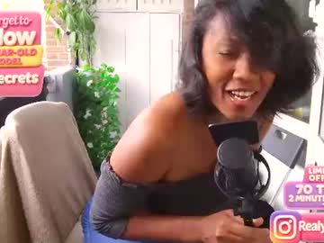 πYAYAπ www.onlyfans.com/therainqueen