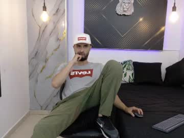 KING 🕺